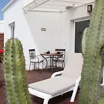 Charco Del Palo Bungalows *
