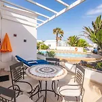Charco Del Palo Bungalows