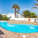 Charco Del Palo Bungalows