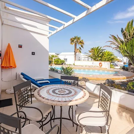 Charco Del Palo Bungalows