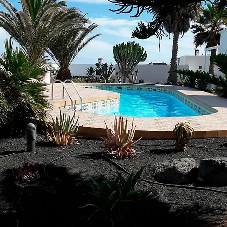 Charco Del Palo Bungalows