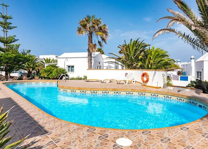 Charco del Palo Bungalows