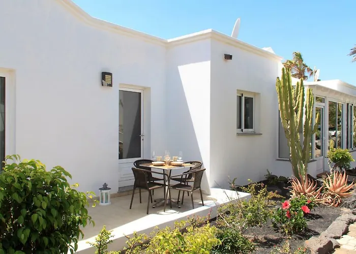 Charco Del Palo Bungalows 別荘 *