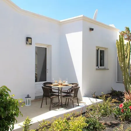 Charco Del Palo Bungalows بيت للعطل *