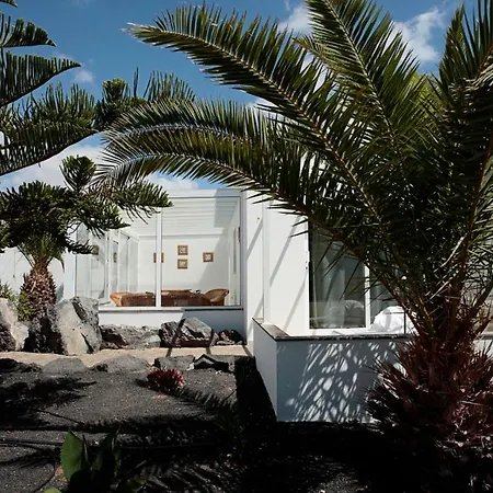 Charco Del Palo Bungalows بيت للعطل تشاركو ديل بالو