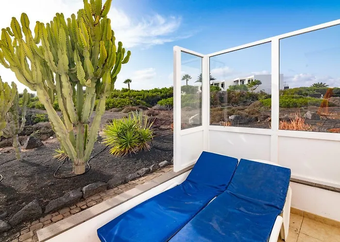 펜션 Charco Del Palo Bungalows 차르코 델 팔로